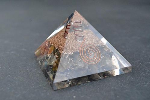 Orgoniet pyramide - Labradoriet, Verzamelen, Mineralen en Fossielen, Mineraal, Ophalen of Verzenden
