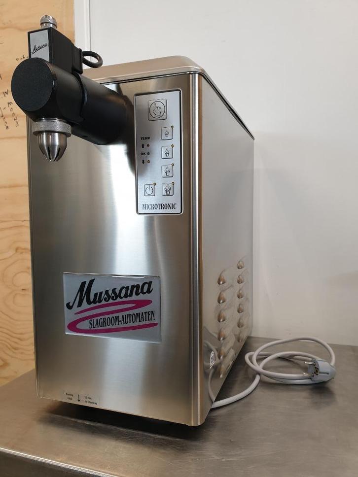 Mussana Lady 6 ltr. slagroommachine, Zakelijke goederen, Horeca | Keukenapparatuur, Gebruikt, Ophalen of Verzenden
