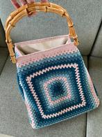 Prachtige gehaakte (strand) tas met bamboehengsels, Ophalen of Verzenden, Nieuw, Blauw, Shopper