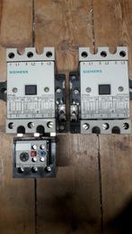 2 X SIEMENS relais magneetschakelaar 3TF46 22 KW, Hobby en Vrije tijd, Ophalen of Verzenden, Zo goed als nieuw