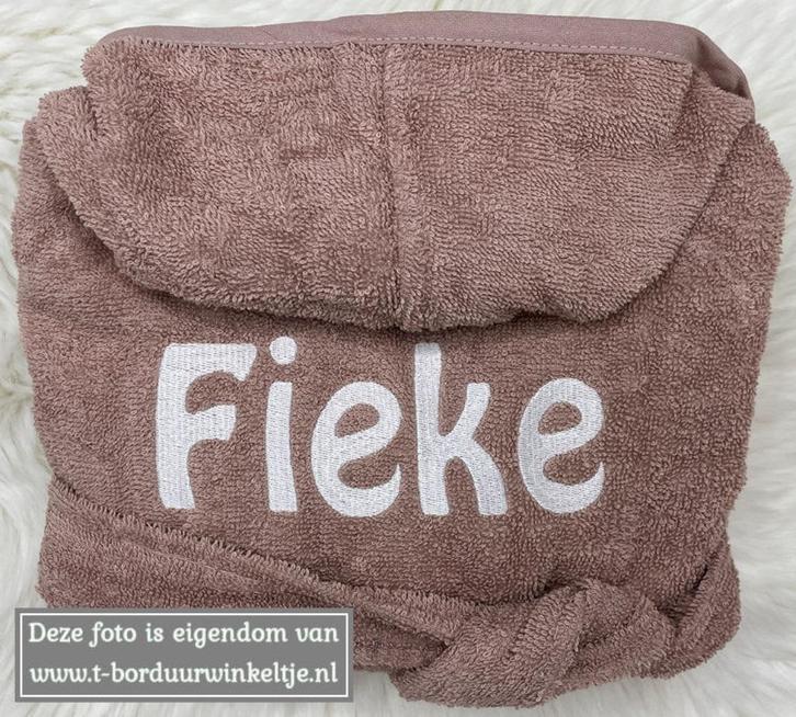 Badjas Pinkstone geborduurd met naam (baby of kind, 3 maten), Kinderen en Baby's, Kraamcadeaus en Geboorteborden, Nieuw, Kraamcadeau