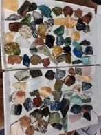 Twee dozen met mooie ruwe stukken, Verzamelen, Mineralen en Fossielen, Ophalen of Verzenden, Mineraal