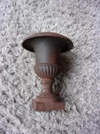 FRANSE TUINVAAS GIETIJZER 19CM HOOG/VOET 7X7CM/DIA 15CM, Ophalen
