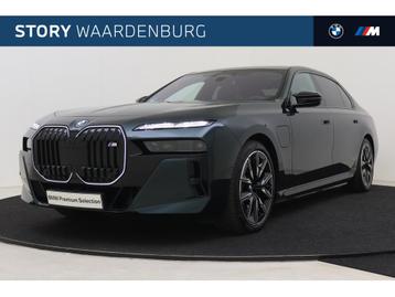 BMW 7 Serie M760e xDrive automaat / Panoramadak Sky Lounge / beschikbaar voor biedingen