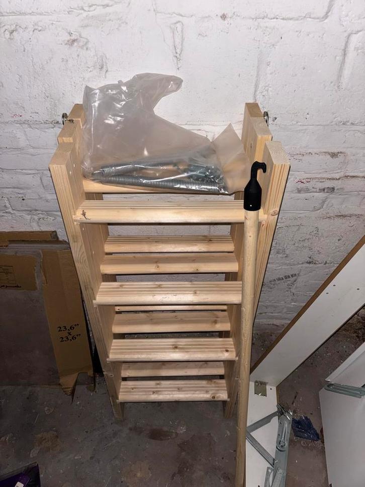 Nieuwe vlizotrap met omheining, Doe-het-zelf en Verbouw, Ladders en Trappen, Nieuw, Trap, Minder dan 2 meter, Opvouwbaar of Inschuifbaar