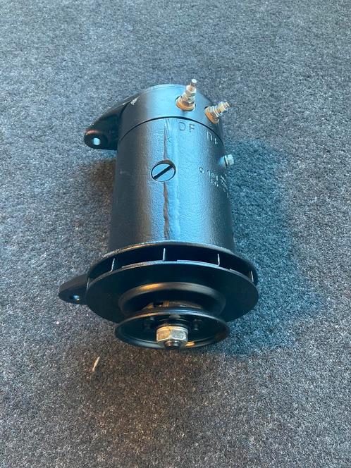 Oldtimer Dynamo Bosch 0101206100 14V 25 A Opel Kadett B, Auto-onderdelen, Motor en Toebehoren, Oldtimer onderdelen, Opel, Gereviseerd