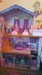 kidkraft barbiehuis incl. barbies en meubels, Kinderen en Baby's, Speelgoed | Poppenhuizen, Ophalen, Zo goed als nieuw, Poppenhuis