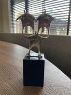 ArtXtrA Verbronsd Beeldje - Volle Kracht Vooruit, Ophalen of Verzenden