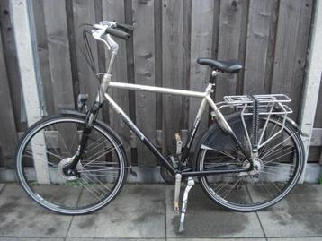 Zeer nette en stevige herenfiets RALEIGH 28 inch 21 vers. beschikbaar voor biedingen