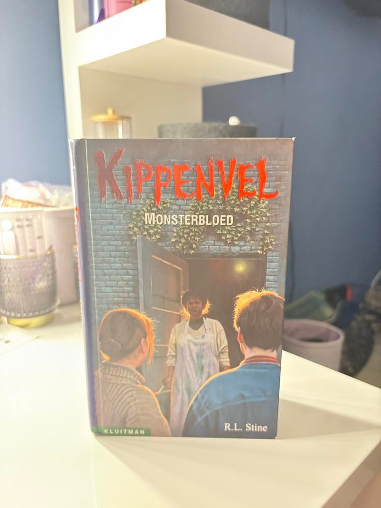 Kippenvel - Monsterbloed R.L. Stine, Ophalen of Verzenden, Gelezen, Fictie algemeen