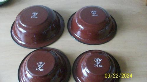 Set emaille nestschalen, bruin / ossenrood, Antiek en Kunst, Antiek | Emaille, Ophalen of Verzenden