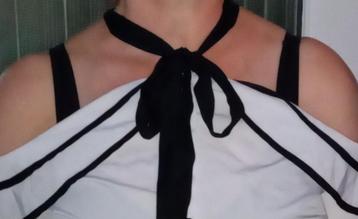 top,blouse,maat 40/42,zwart,wit,chic,feest,zomer,vakantie beschikbaar voor biedingen