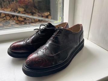 Lloyd donkerrode broques veterschoenen maat 38 beschikbaar voor biedingen