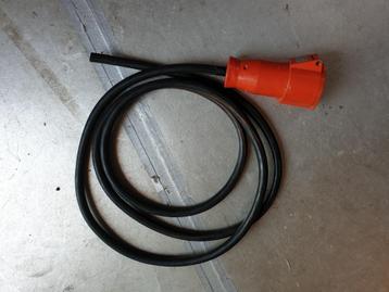380 kabel 5,8 meter eventueel met ontvanger  samen  25 euro beschikbaar voor biedingen