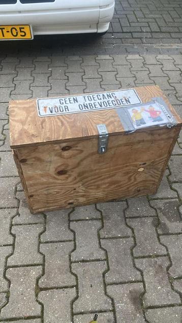 Stevige Gereedschapskist voor werkbus/Schuur beschikbaar voor biedingen