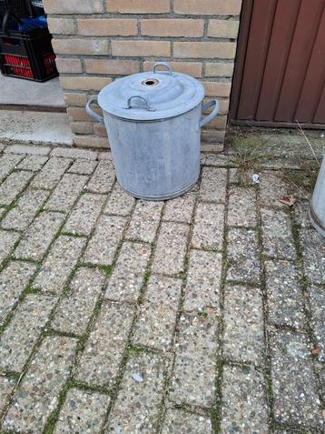 Zinken ketel beschikbaar voor biedingen