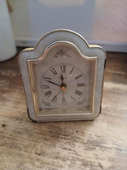 Vintage Vedette Quartz Tafelklok, Huis en Inrichting, Woonaccessoires | Klokken, Gebruikt, Wekker of Tafelklok, Analoog, Verzenden