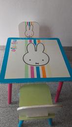 Nijntje tafeltje met stoelen en nijntje accessoires, Ophalen, Zo goed als nieuw