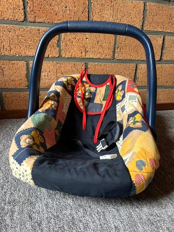 Poppen Maxi Cosi beschikbaar voor biedingen
