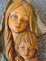 Vintage Bertagna Italy Maria met kind wandhanger, Antiek en Kunst, Antiek | Religie, Ophalen of Verzenden