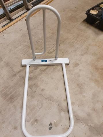 Bedsteun voor onder het matras beschikbaar voor biedingen
