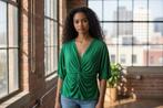 Top blouse groen maat NOOIT GEDRAGEN, Kleding | Dames, Tops, Verzenden, Zo goed als nieuw, Groen, Korte mouw