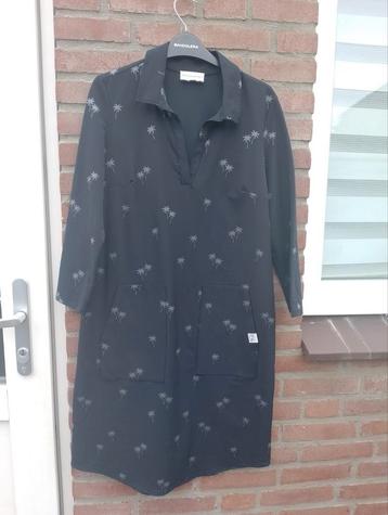 ANDCOWOMAN moderne losse model jurk, S marine
 beschikbaar voor biedingen