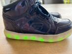 Sneakers van Skechers in maat 33 met lampjes, Schoentjes, Meisje, Zo goed als nieuw, Skechers
