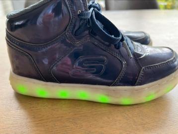 Sneakers van Skechers in maat 33 met lampjes beschikbaar voor biedingen