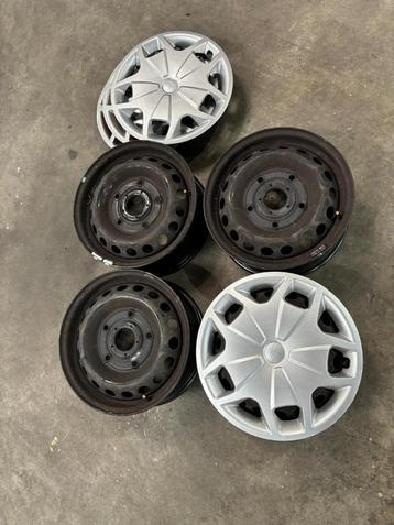 Ford velgen set 16 inch incl. wieldoppen beschikbaar voor biedingen