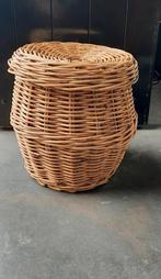 leuke rieten mand met deksel opbergmand!, Huis en Inrichting, Ophalen of Verzenden, Gebruikt, Rechthoekig, Riet