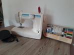 Naaimachine Toyota RS2000 met voetpedaal, Hobby en Vrije tijd, Naaimachines en Toebehoren, Ophalen, Gebruikt, Overige merken