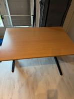 Ahrend Bureau Kantoor, in hoogte verstelbaar, Huis en Inrichting, Bureaus, Ophalen, In hoogte verstelbaar, Zo goed als nieuw, Bureau