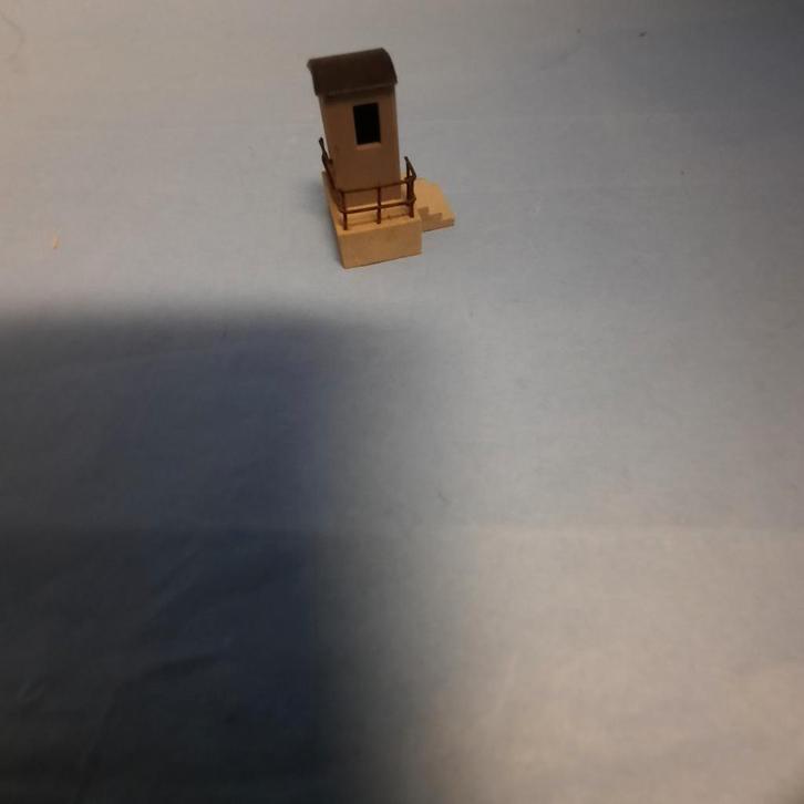 Huisje Fleischmann Ho of N baanwachtershuisje, Hobby en Vrije tijd, Modeltreinen | N-Spoor, Zo goed als nieuw, Rails, Gelijkstroom