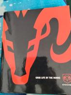 Dodge.Grab life by the Horns,1e uitgave. Prachtig boek!, Ophalen, Juergen Zoellter, Zo goed als nieuw, Overige merken