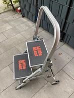 Altrex Brenta trap - compact en handig!, Doe-het-zelf en Verbouw, Ladders en Trappen, Gebruikt, Trap, Ophalen of Verzenden, Opvouwbaar of Inschuifbaar