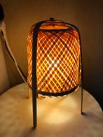 Ikea gevlochten bamboe tafellamp, Huis en Inrichting, Lampen | Tafellampen, Ophalen, Zo goed als nieuw, Overige materialen, Minder dan 50 cm