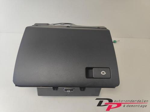 Dashboardkastje van een Volkswagen Passat, Auto-onderdelen, Dashboard en Schakelaars, Volkswagen, Gebruikt, 3 maanden garantie