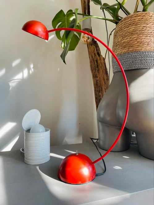 1980’s LACRI ITALY Minimalist Booglamp, Huis en Inrichting, Lampen | Tafellampen, Zo goed als nieuw, Minder dan 50 cm, Metaal