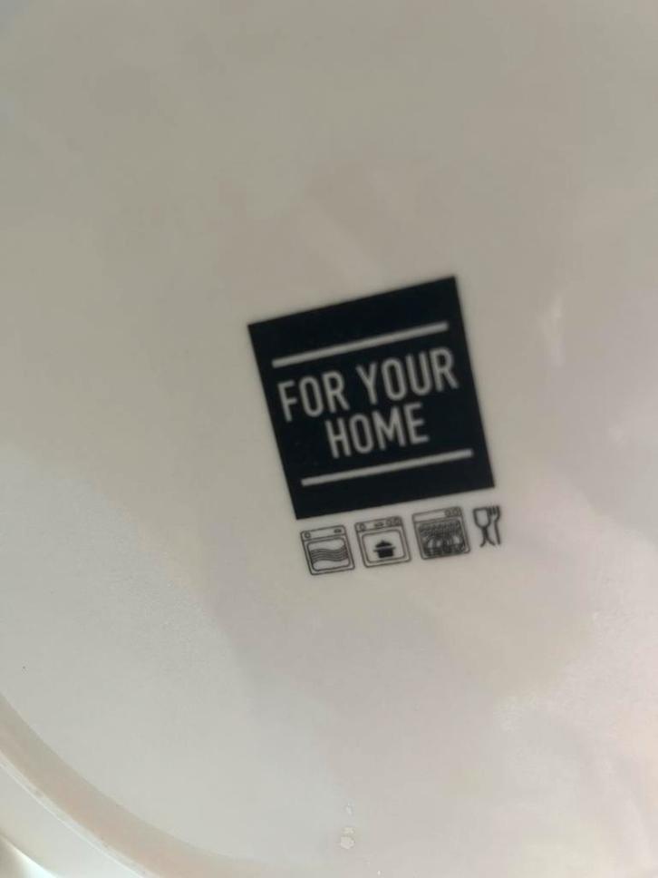 8 Witte Dinerborden - For Your Home, Huis en Inrichting, Keuken | Servies, Zo goed als nieuw, Bord(en), Effen, Keramiek, Ophalen