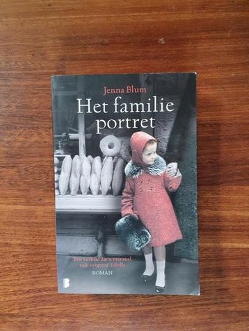 200  /       HET  FAMILIEPORTRET   van Jenna Blum   beschikbaar voor biedingen