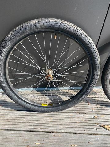 Mavic wielen Shimano naven incl Schwalbe banden beschikbaar voor biedingen
