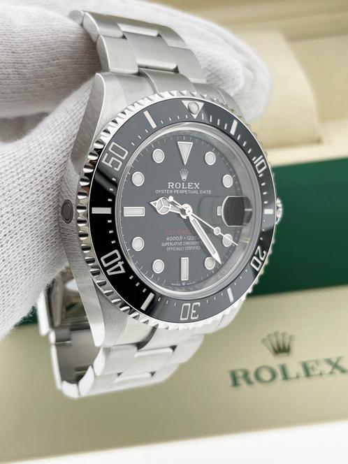 Rolex Seadweller 126600 Single Red 43 mm Full Set - Nieuw, Sieraden, Tassen en Uiterlijk, Horloges | Heren, Nieuw, Polshorloge