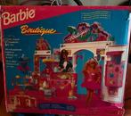 Vintage Barbie Boutique speelset jaren ’90 + originele doos, Ophalen of Verzenden, Zo goed als nieuw, Poppenhuis