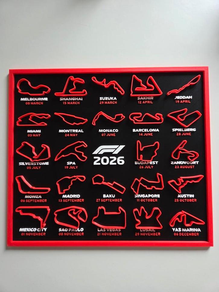 Uniek 3d Formule 1 kalender 2026 met houder., Verzamelen, Automerken, Motoren en Formule 1, Nieuw, Formule 1, Ophalen of Verzenden