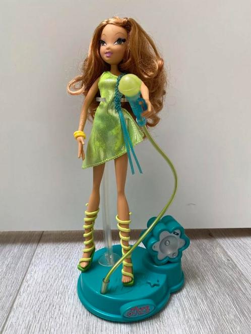 Mattel Winx Club Flora Singsational Magic 2005 - zeldzaam, Kinderen en Baby's, Speelgoed | Poppen, Gebruikt, Overige typen, Verzenden