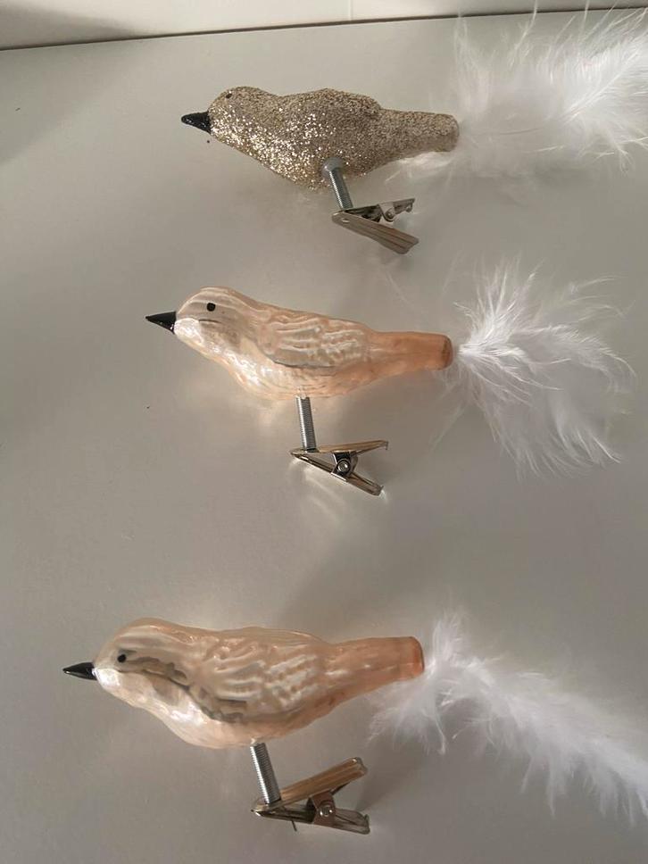Uitzoeken - Kerstvogeltjes op Clip - Kerstvogeltje met veren, Diversen, Kerst, Zo goed als nieuw, Ophalen of Verzenden