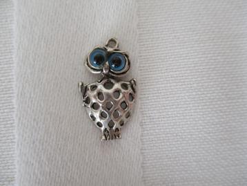 zilveren hangers en bedels  beschikbaar voor biedingen