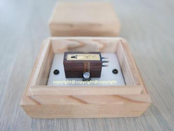 Koetsu Rosewood Signature. beschikbaar voor biedingen