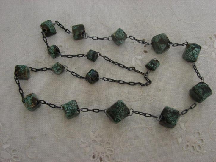 Vintage ketting met keramiek kralen., Sieraden, Tassen en Uiterlijk, Kettingen, Gebruikt, Overige materialen, Overige kleuren